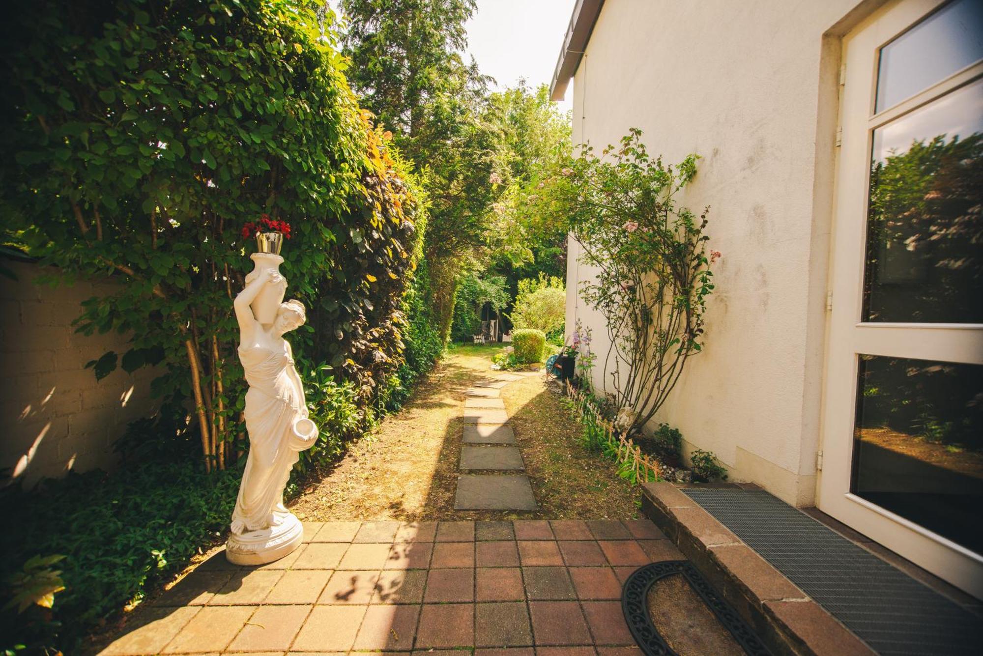 Villa Waldperlach By Blattl Munique Exterior foto